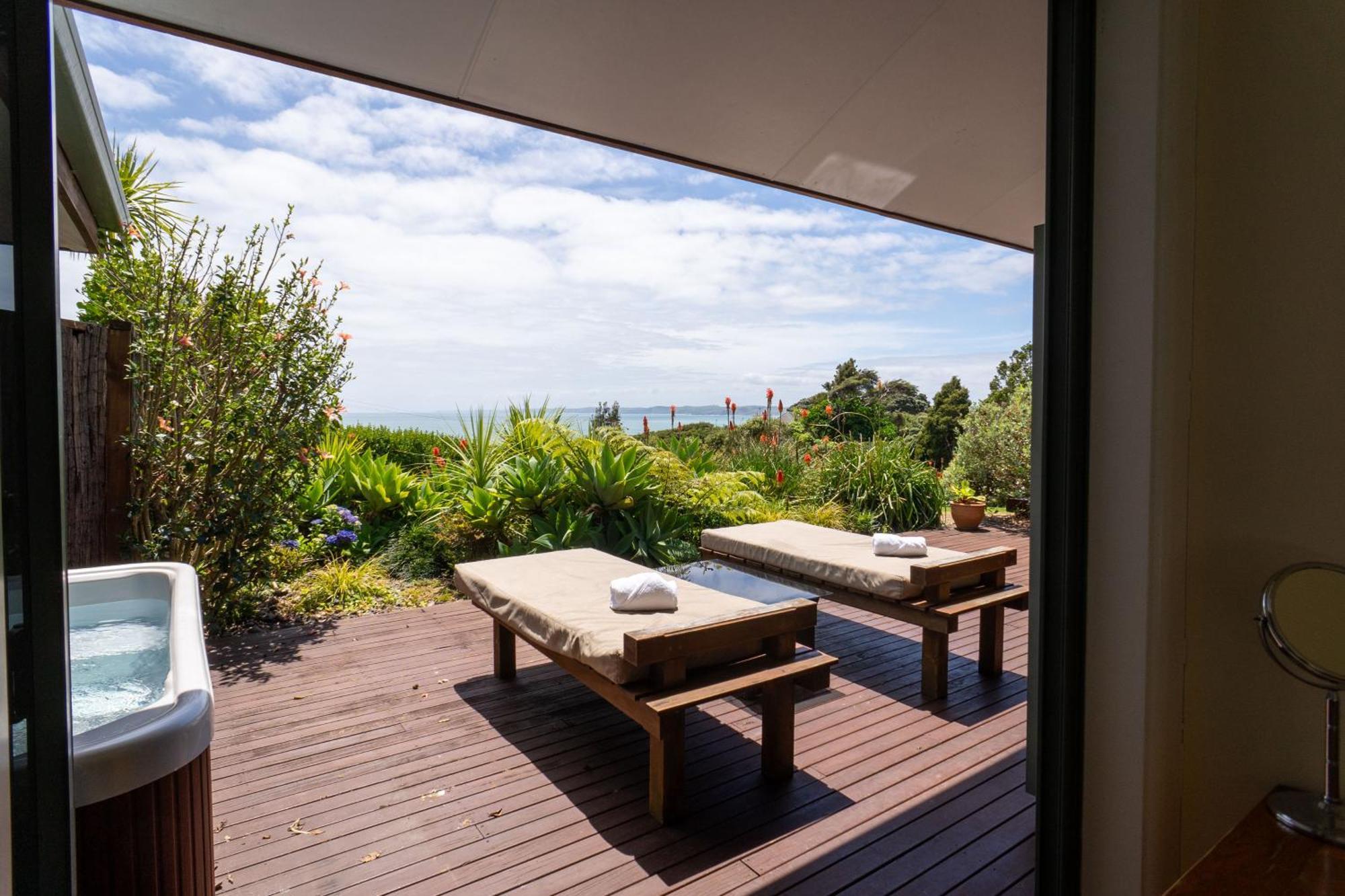 Koru Lodge Raglan Exterior foto